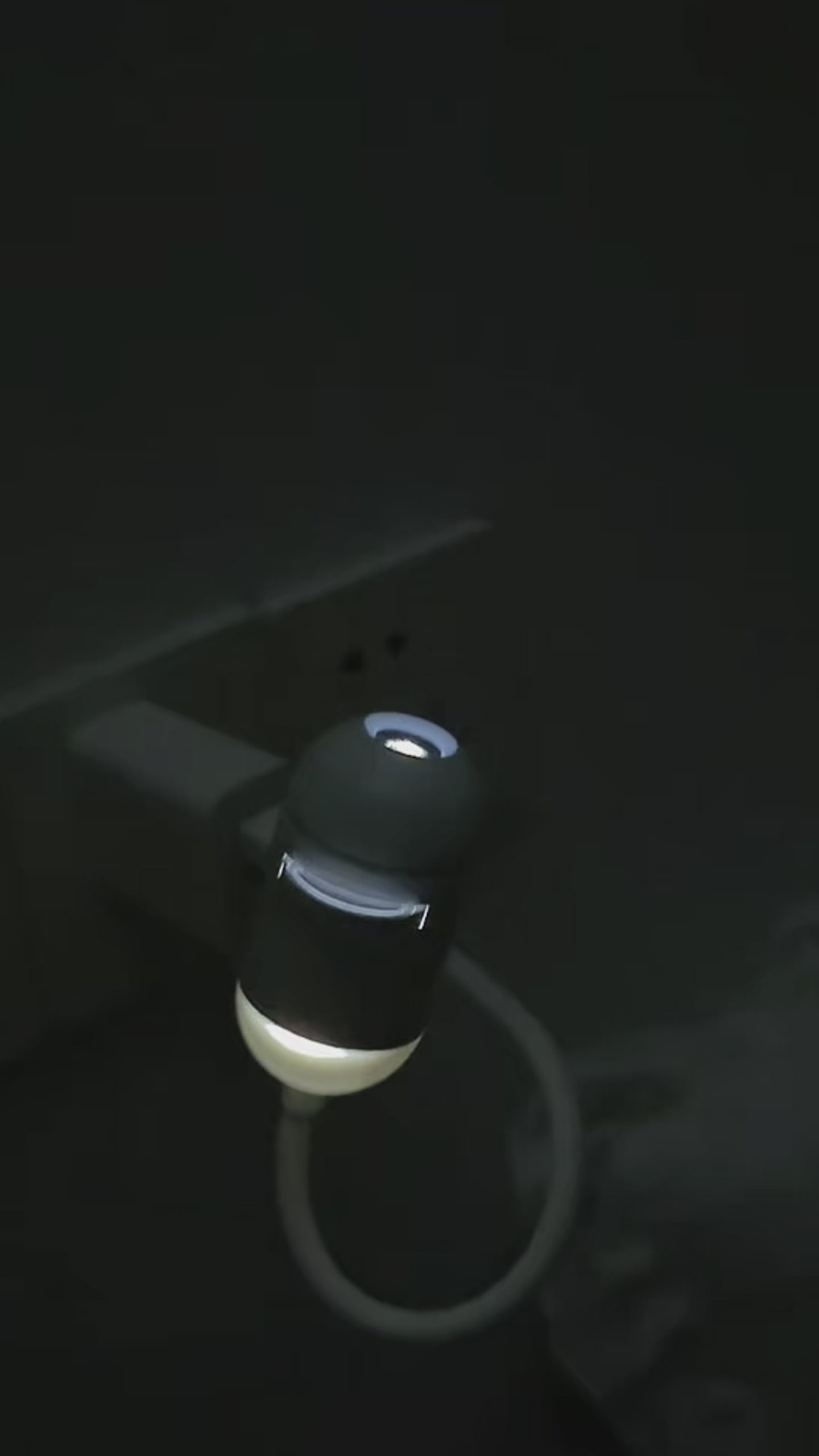 Customer video review of the STARGLOW USB star projector night light